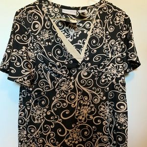 Jaclyn Smith shirt sleeve top